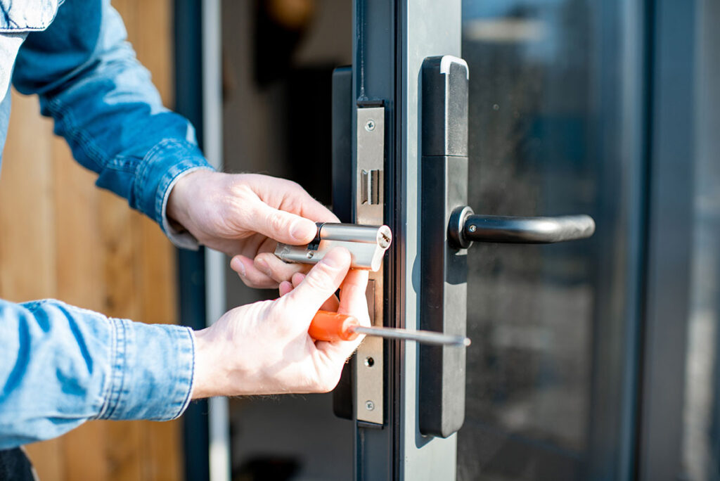 My Locksmith Centennial door fix